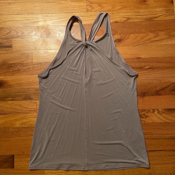 Lululemon tank top 😊❤️😊❤️ - Picture 2 of 4